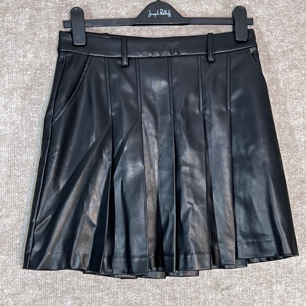 WAYF Pleated Faux Leather Mini Skirt Womens S Black Vegan High Waist Chic Edgy